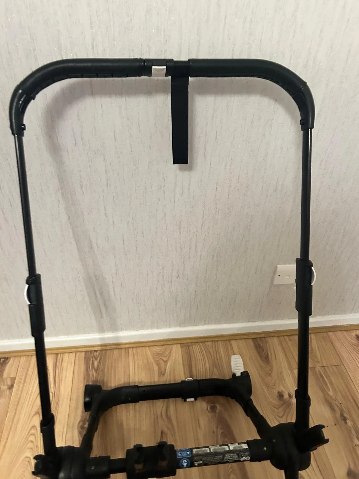 Bugaboo Donkey3 chassis Black pushchair frame with leather handle bar