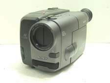 Sony Handycam CCD-TRV30 Video8 Camcorder 12x Optical Zoom