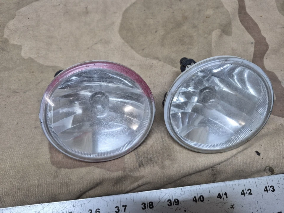 Luz antiniebla GMC Yukon Yukon XL 2007-2014 Chevrolet Suburban Tahoe OEM Foto 4 de 4