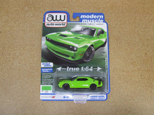 Auto World 2019 Dodge Challenger R/T Scat Pack 1/64 Muscle green diecast B10Z