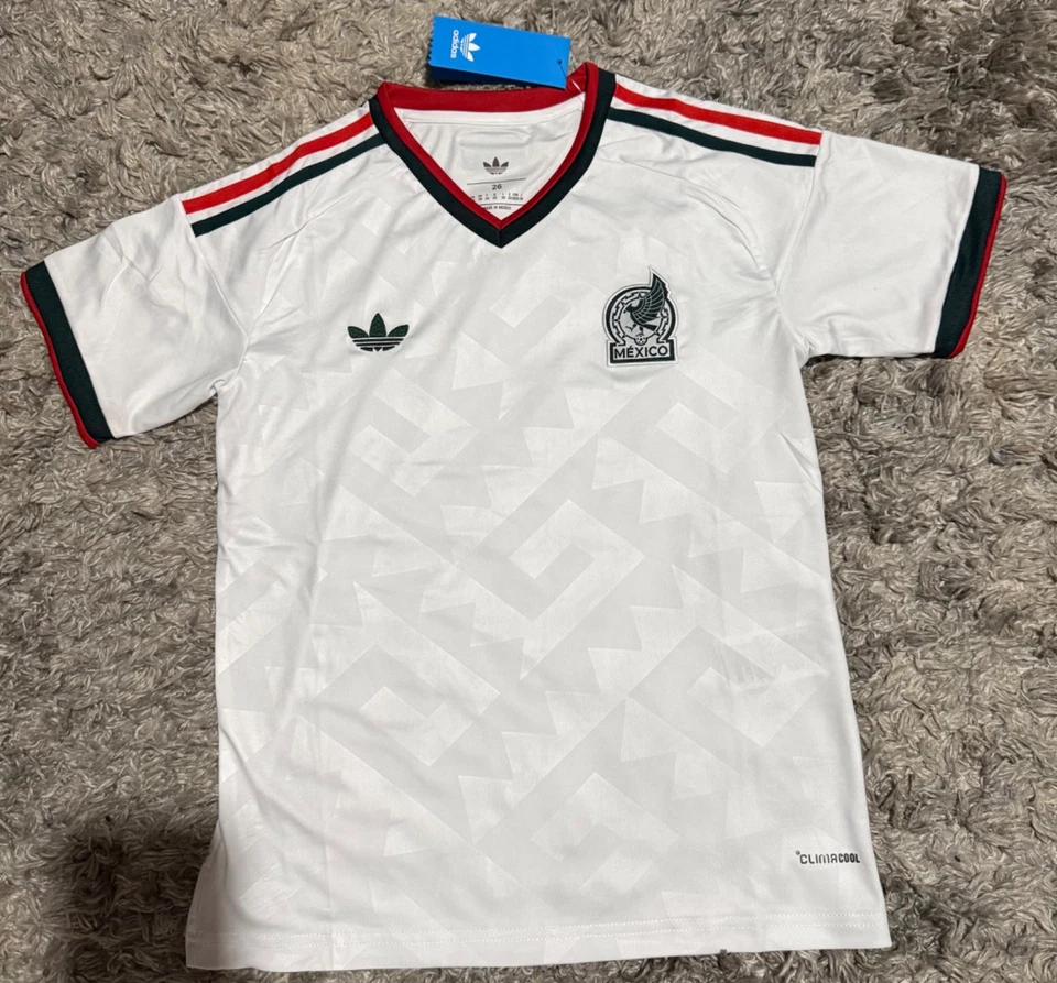 Camiseta+pantalones cortos para niños México Away 2026 Foto 4 de 4