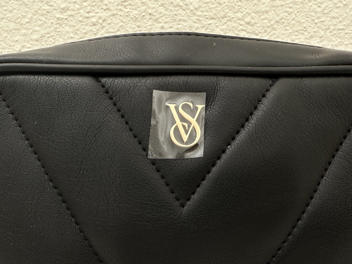 NWT Victoria's Secret Top Zip CrossBody Camera Leather NWT Victoria's Secret Top Zip CrossBody Camera Leather