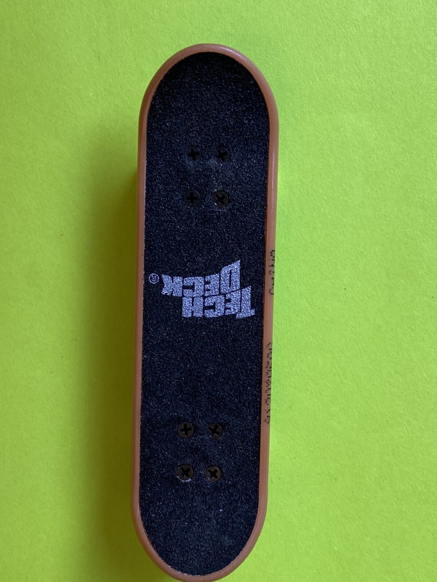 Tech Deck “ Hookups ” 96mm Finger Board New Super Rare