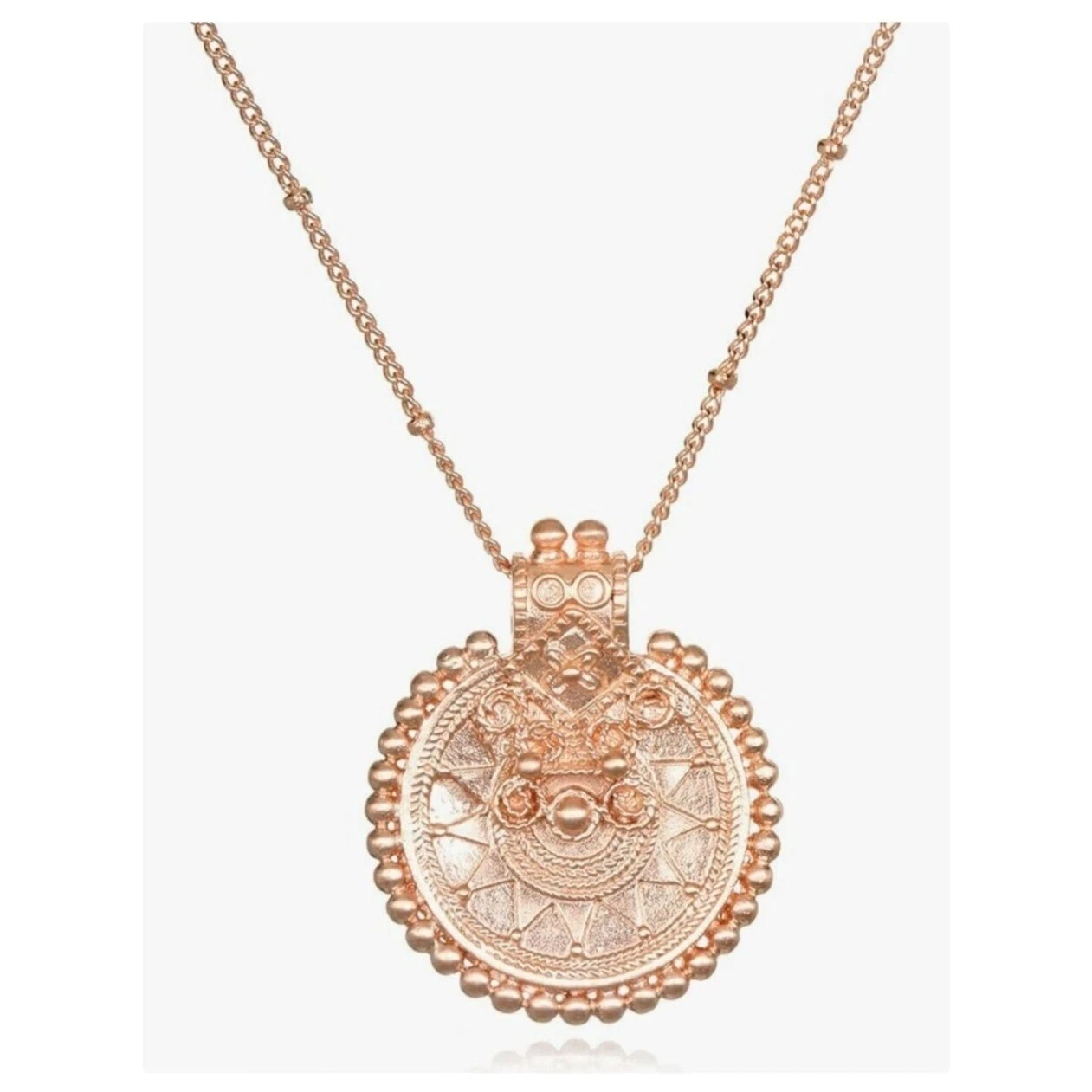 Collares y colgantes colgantes de moda Satya