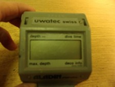 Uwatec Aladin Swiss Pro Dive Computer ha bisogno di batteria *SPEDIZIONE GRATUITA*