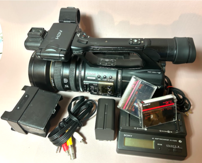 Sony HVR-Z5J /1 HDV 1080i Mini DV Professional Camcorder working w
