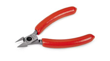 New Snap-on P88145a Soft Grip Precision Diagonal Flush Cutting Pliers New Snap-on P88145a Soft Grip Precision Diagonal Flush Cutting Pliers