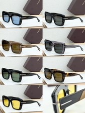 TOM FORD MOD  TF1318 Sunglasses Size  52  20 140 121517