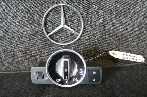 L86-09 * Mercedes W204 Lichtschalter Licht Schalter A2049058002