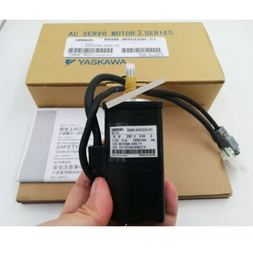1PCS new omron IN BOX R88M-W05030H-S1 AC Servo Motor One year warranty