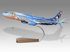 Boeing 737-800 WestJet Walt Disney Frozen Desk Wood Airplane Model Small 1/130
