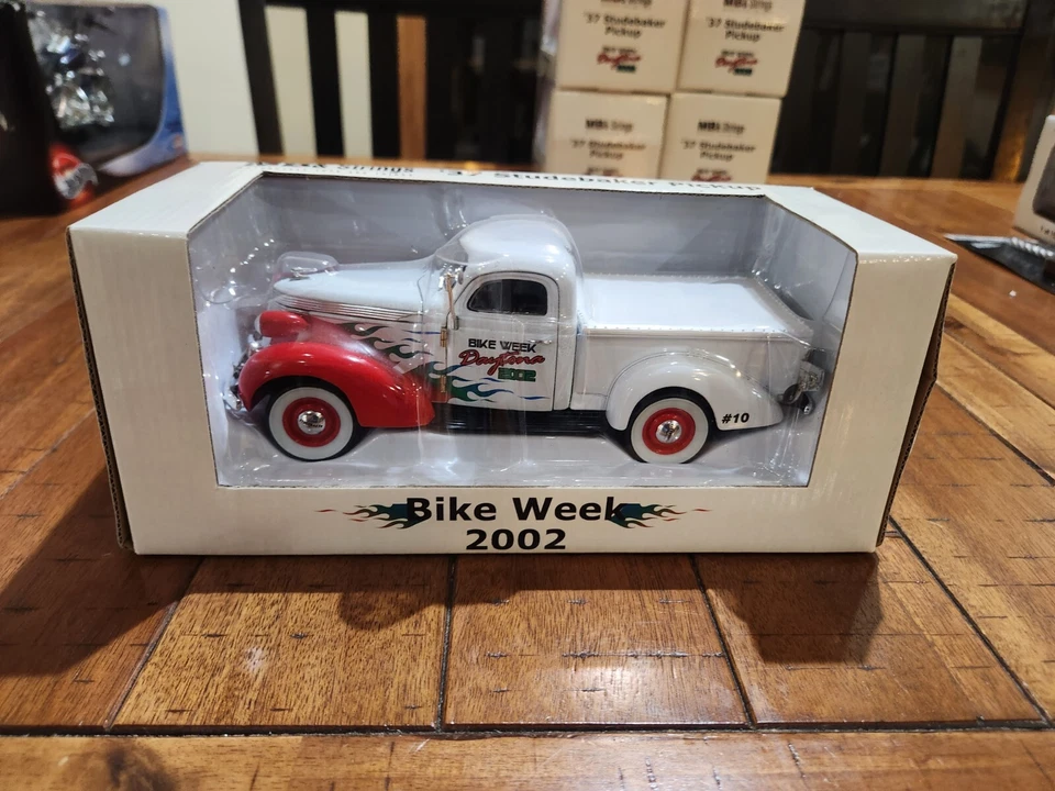 1937 Studebaker Pickup #10 Daytona Bike Week 2002 #2402495 Foto 2 de 4