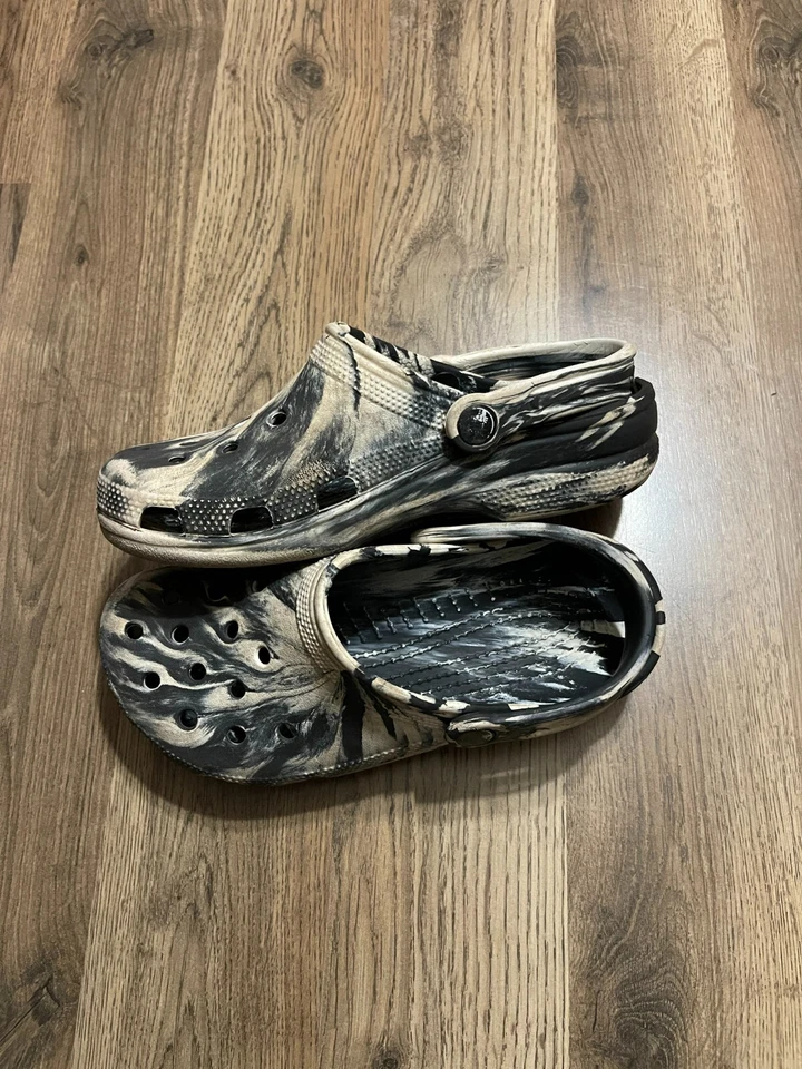 Zapatos Crocs, para niño talla 6, negro marrón, sin cordones, cómodos Foto 2 de 4