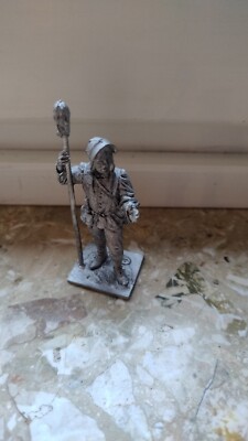 EK Castings 54mm - ARTILLERYMAN - XV C.