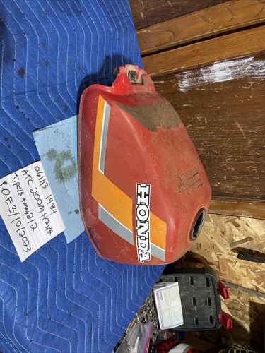 1984 Honda ATC 200 M 200m gas tank fuel tank 061 - Picture 8 of 14