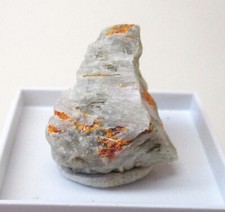 +++ Realgar in Ulexit -- Boron Open Pit Mine, Boron, Kalifornien, USA +++