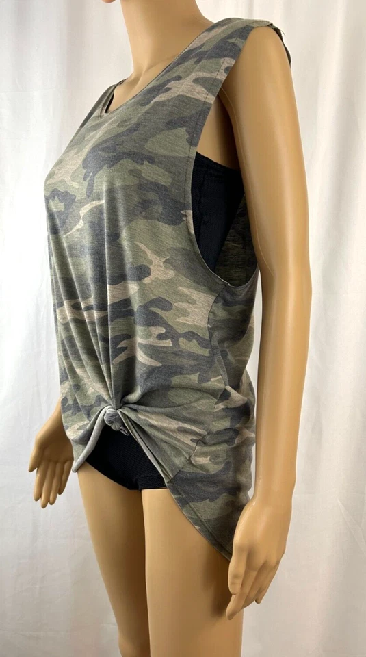 Women's Honey Punch Camo Tunic Tank Top w/ Front Knot, Raw Edges, Size Large - Image 2 of 4