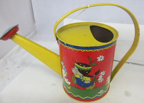 VINTAGE OHIO ART  CHILDRENS   WATERING CAN  TIN  TOY    162-A
