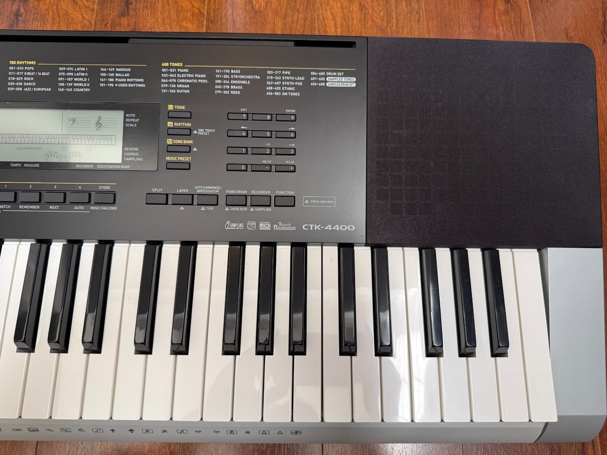 CASIO CTK-4400 Touch response keyboard with rich expressiveness 