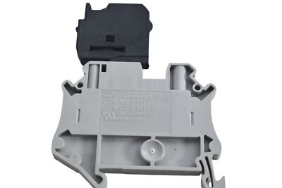 Phoenix Contact UT 4-MT DIN Rail Mount Terminal Block P-FU Fuse Plug 
