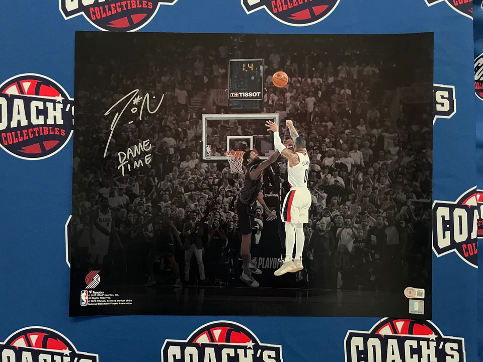 COACH'S COLLECTIBLES Damian Lillard Autographed 16x20 Custom Spotlight Game Winner Photo w/ Dame Time