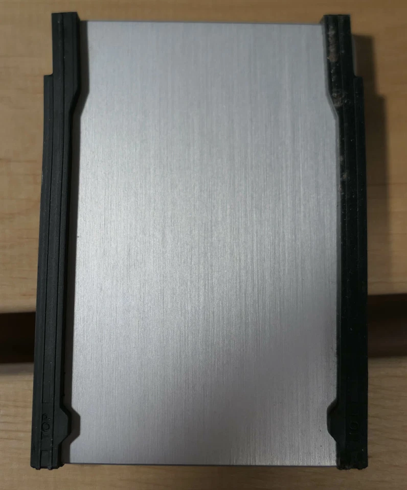 Unidad SSD LCM-128M3S 2.5" 128 GB (120 GB) Foto 2 de 3