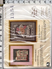 "Miss Victoria Bear" The Creative Circle Net Darning Kit # 1354 12"x16" Finished