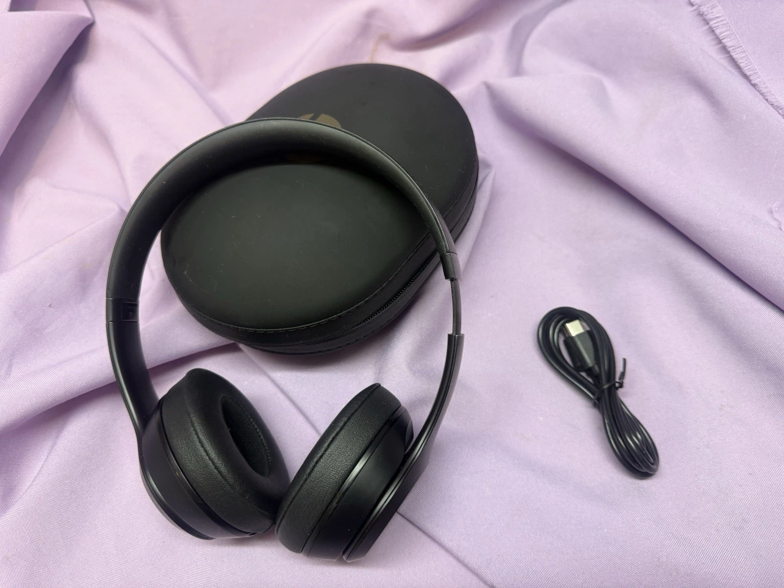 Beats by Dr. Dre Beats Solo3 Wireless On-Ear Headphones - Matte Black W/Case!