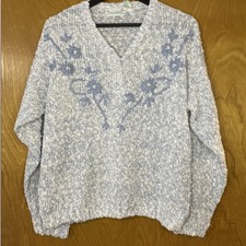 Vntg Women  s Shenanigans Embroidered Floral Blue Pearl Buttons Sweater L