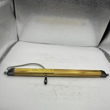 OMRON F3SJ-A0470P20-L Emitter See Pics 30 Day...