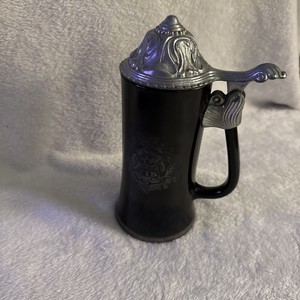 VINTAGE BLACK GLASS BEER STEIN - PEWTER LID - VIP CREST