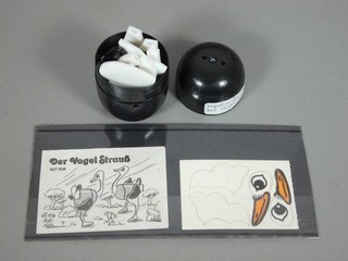 CAPSULA: L'uccellino struzzo D 1986 ung. nell'uovo BPZ pellicola