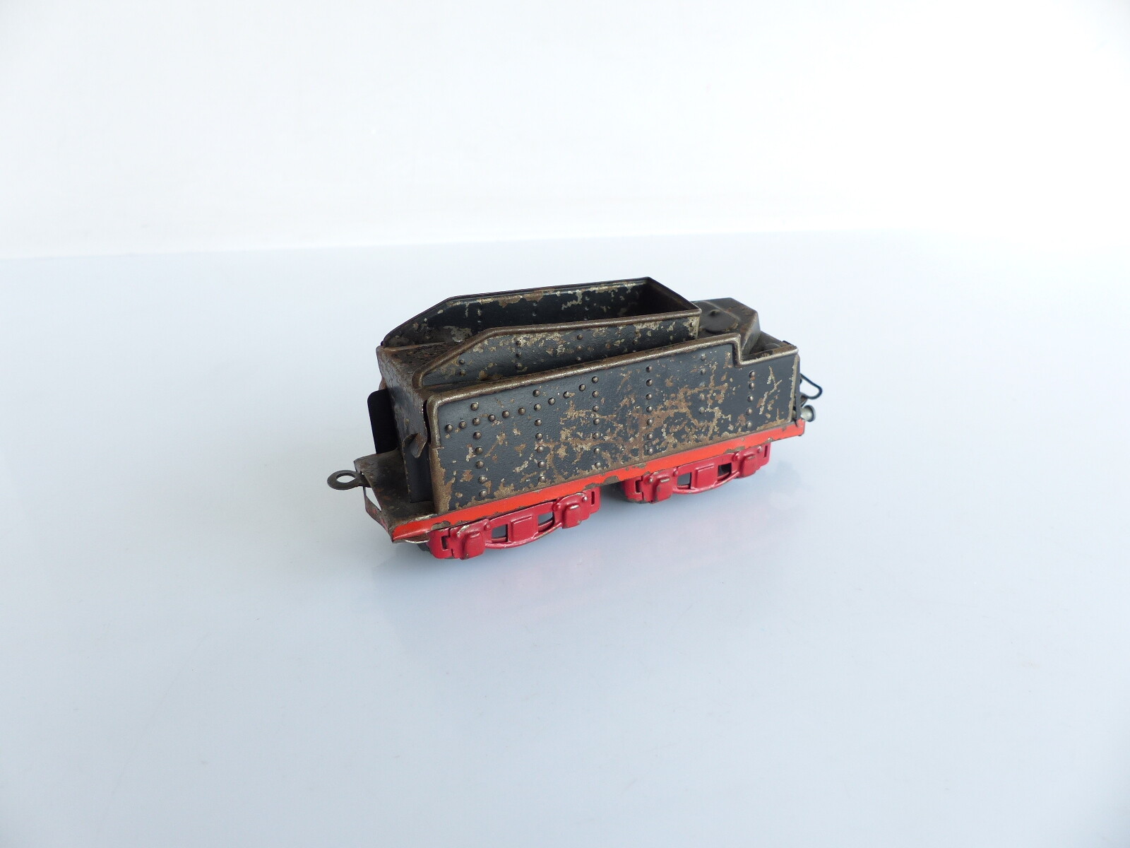 MARKLIN ANCIEN VINTAGE TENDER POUR LOCOMOTIVE A VAPEUR MARKLIN ANCIEN VINTAGE TENDER POUR LOCOMOTIVE A VAPEUR