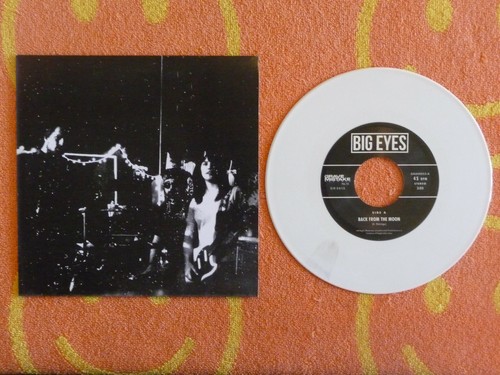BIG EYES Back From The Moon 45 rpm 7" WHITE VINYL w/PICTURE SLEEVE Grave Mistake - 第 1/1 張圖片