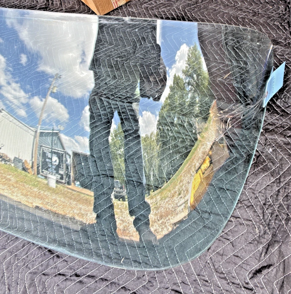 Used OEM GM 1954-1955-1956 Buick Roadmaster Rear Windshield (RW121) - Image 2 of 4