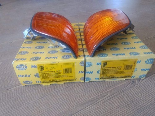 MERCEDES W124 LEFT&RIGHT SIDE TURN INDICATOR, COMPLETE, COLOR: AMBER, HELLA - Picture 4 of 12