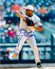 TONY SIPP  ARIZONA DIAMONDBACKS    ACTION SIGNED 8x10