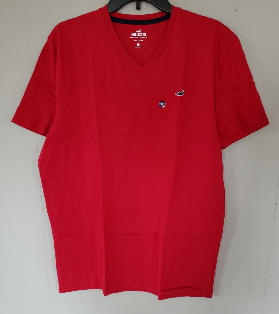 Hollister Men's Short Sleeve V-Neck T-shirt Red Slim Fit Size XL