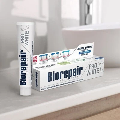 PLUS WHITE Biorepair PRO WHITE Oral Whitening Repairs Enamel PLUS toothpaste fluoride free