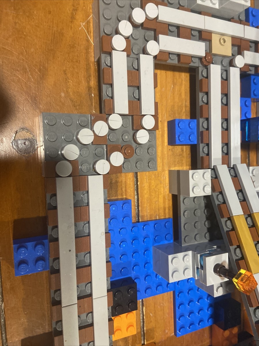 LEGO Minecraft 21118 The Mine Near Complete W/Box & Instructions