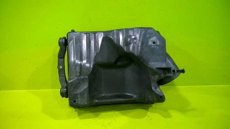 08 09 ASTRA AIR CLEANER BOX OEM 3190-39 - Image 3 of 3