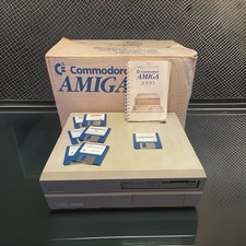Commodore Amiga 2000 w/ Box, Supra HDD, Microbotics RAM, Software, Intro Book