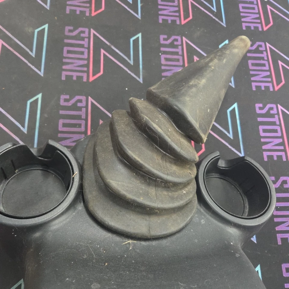 Bisel de palanca de cambios 89-97 Ford Ranger Mazda B2500/3500 con soporte para maletero Foto 2 de 4