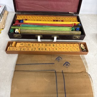 Vintage Bakelite Catalin Mahjong Complete Game Set Tiles with 175 Tiles
