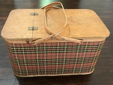 VTG Redmon Peru Indiana Red Plaid Picnic Basket Woven Tartan Rattan Trim READ