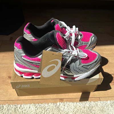 ASICS GEL-Kayano 14 Sneaker Sportschuh Mesh Schnürung Pink/Silber
