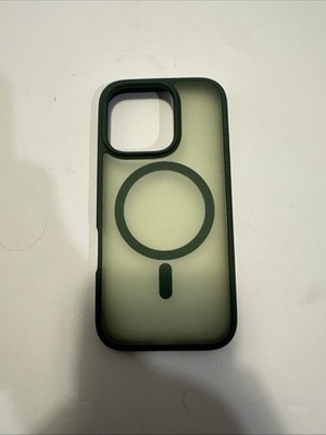 Alpine green iPhone 14 Pro case