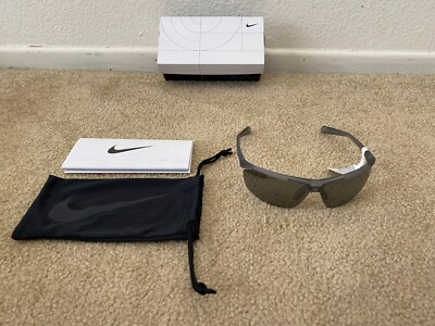 Women Nike Tailwind 12 EV1128-010 Max Optics Sunglasses Grey Lens Frame New