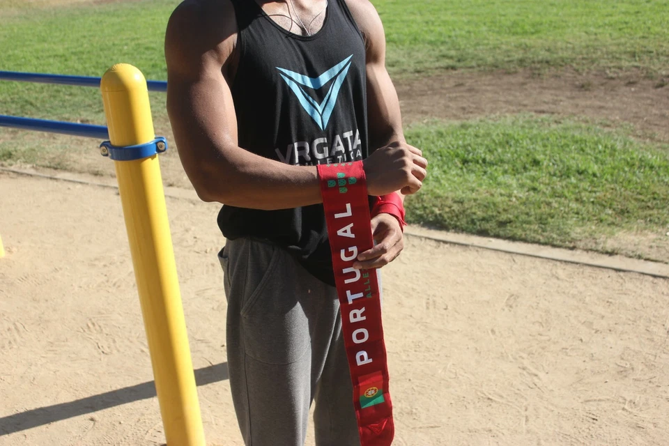 VRGATA Wrist Wraps for Crossfit, Calisthenics, Gym, Weightlifting  - Image 3 of 4