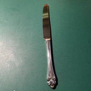 AMARYLLIS Dinner Knife 9 1/2" Oneida S/S  USA Flatware (6) Available Price Each